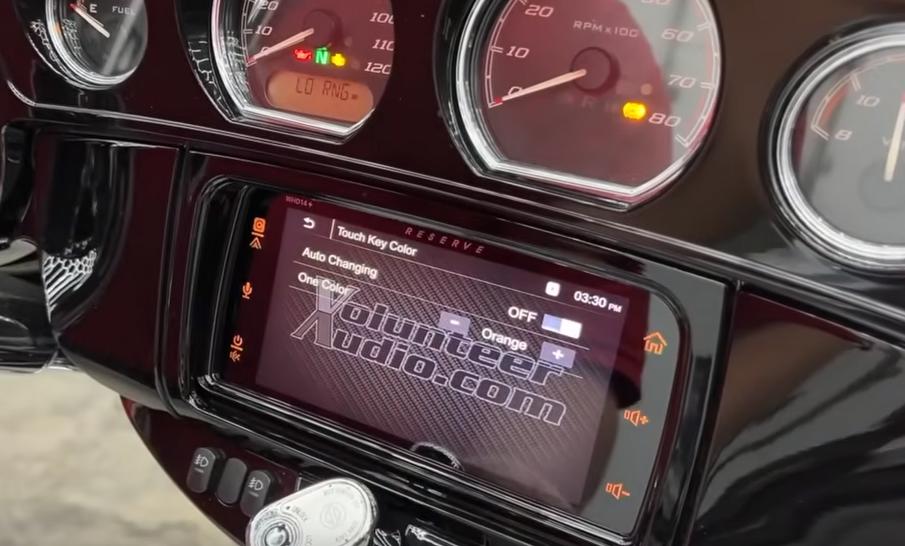 新たな進化を遂げて帰ってきた！？愛車と一体となりツーリングをより有意義なものにするSoundstreamの最新機種がついに登場4