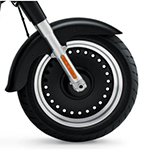 小径幅広のホイールとタイア